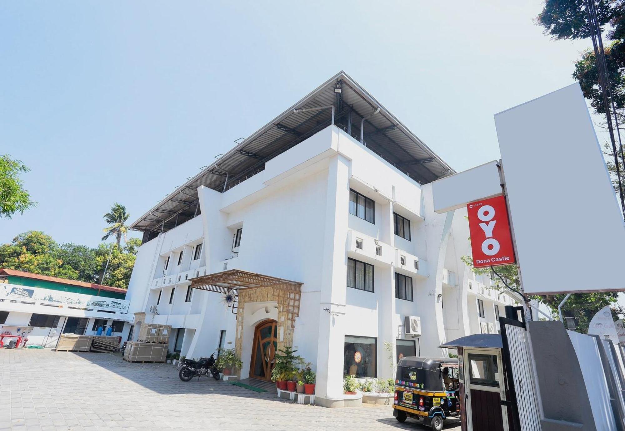 Super Townhouse Dona Castle Hotel Kollam Exterior foto