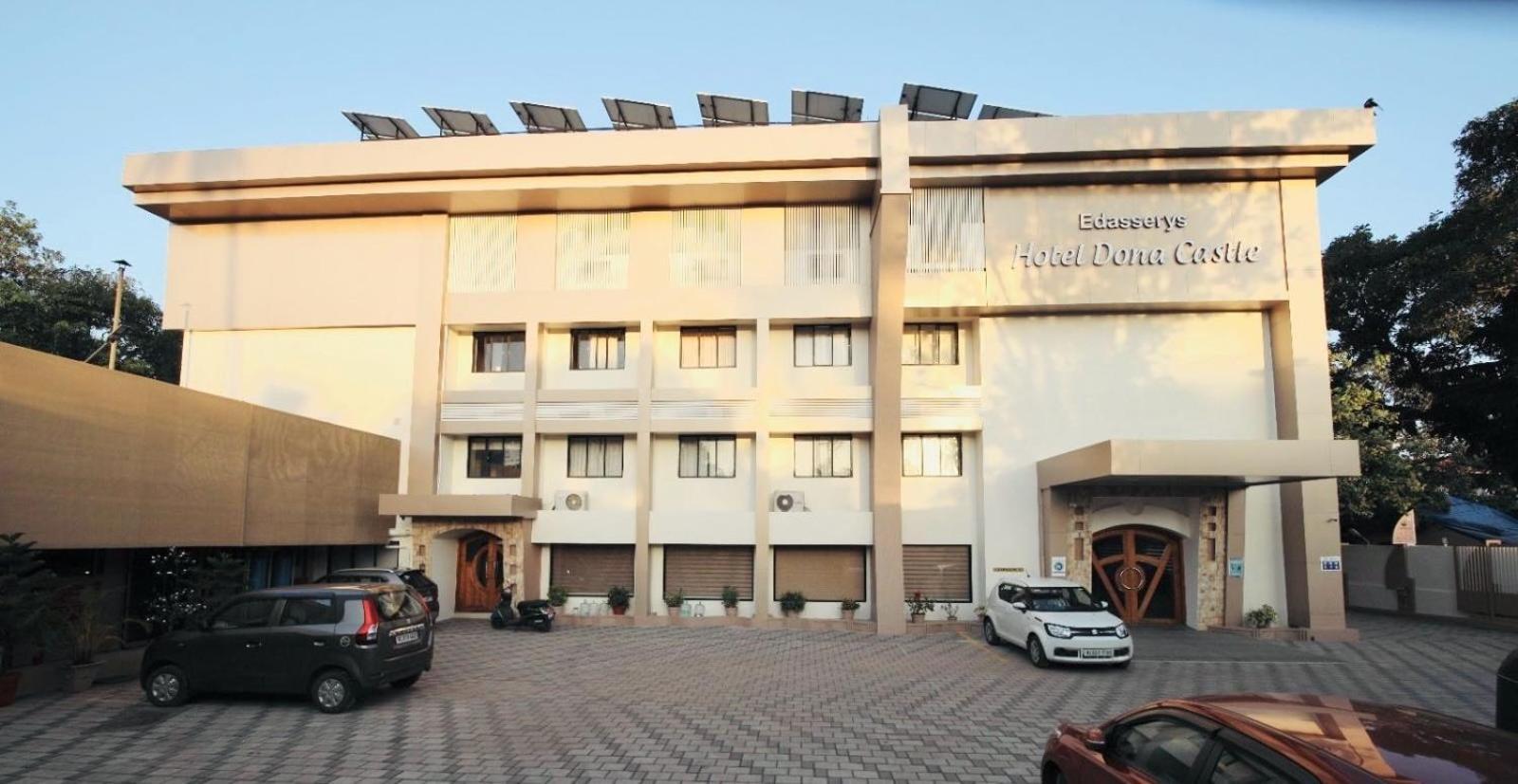 Super Townhouse Dona Castle Hotel Kollam Exterior foto